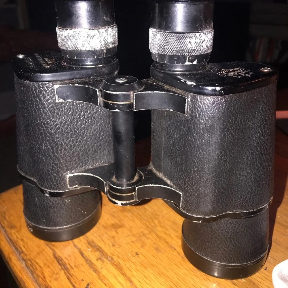 1900s Victory Binoculars w/ Leather Case no top.